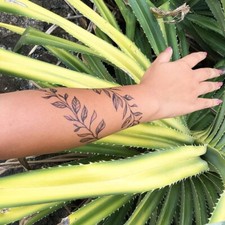 Vine Leaves Set of 2 - Leaf Temporary Tattoo / Vine Leaves Tattoo / Realistic