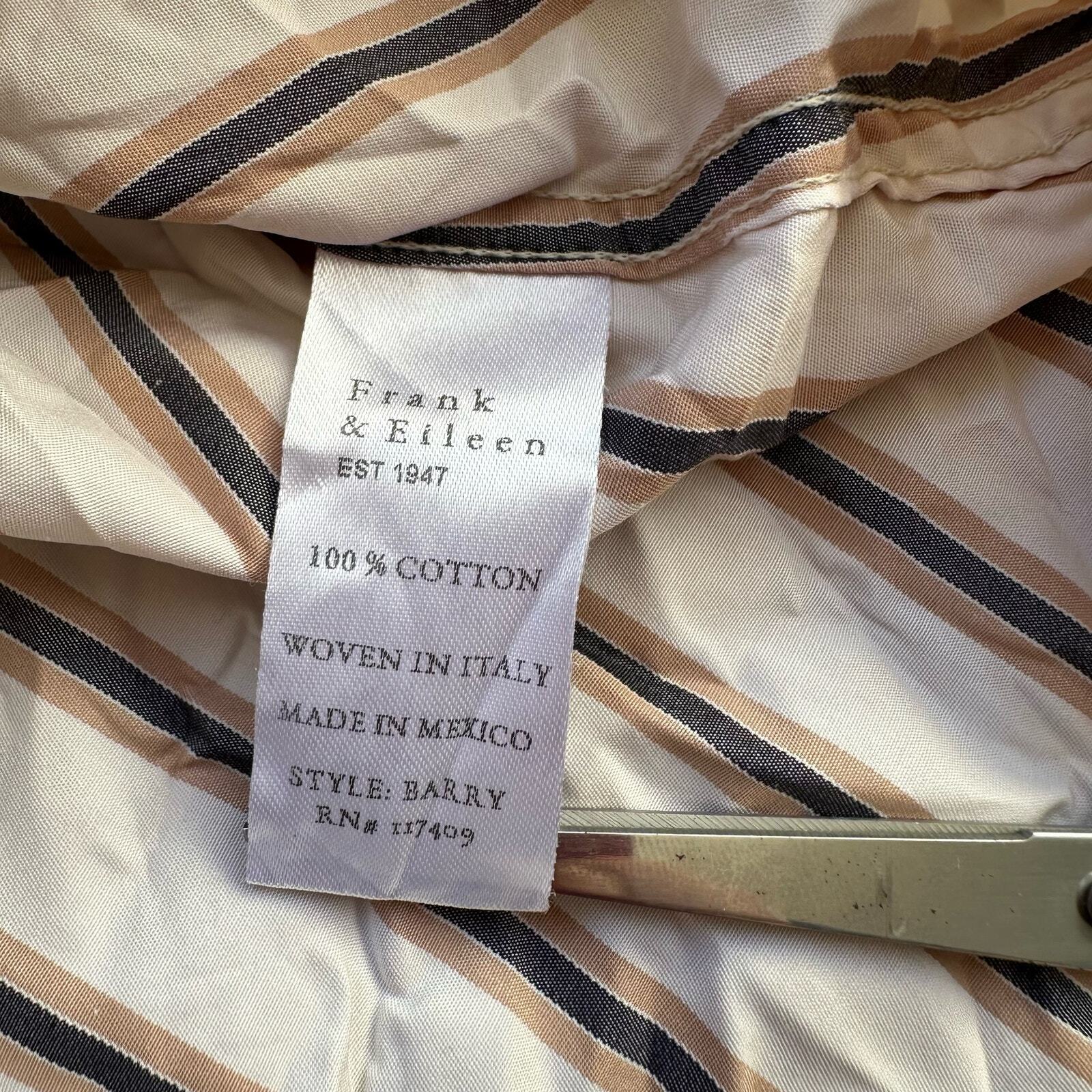 Frank & Eileen Barry button collared shirt blouse… - image 10