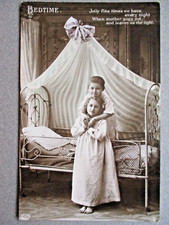 RP Postkarte Kinder BEDTIME Edwardianisches Eisenbett 1913 Gruß E A Schwerdtfeger