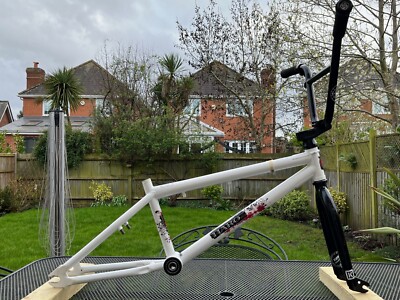 Haro BMX Frame - Gloss white, BB, Headset, Stem and Bars