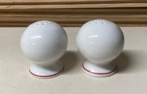 FIESTA WARE Christmas HOLLY & RIBBON Salt & Pepper Shaker Set 6 & 7 Holes