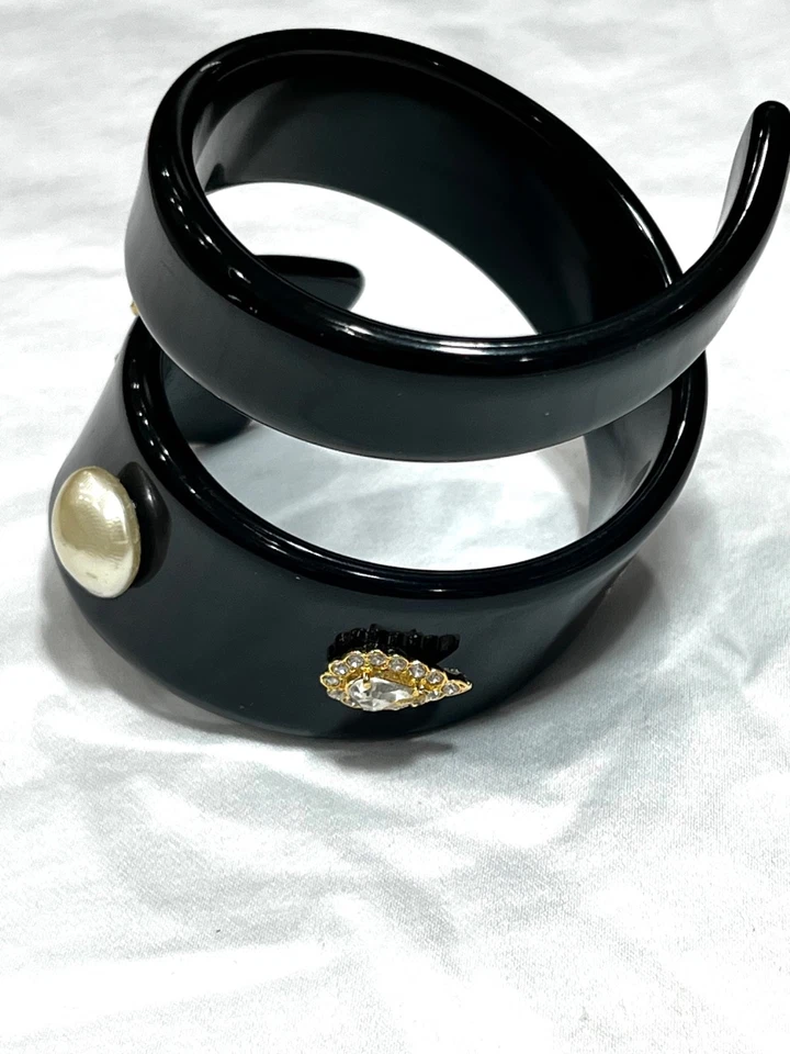 Brazalete vintage italiano de resina negra llamativo con perlas de imitación y diamantes de imitación Foto 2 de 4