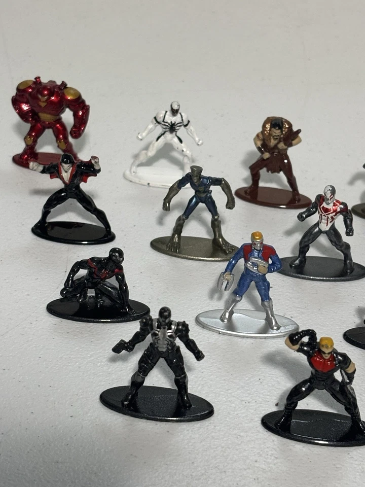 Lot of 18 Marvel Metal Figs Nano Mini Diecast Figures by Jada Toys - Image 4 of 4