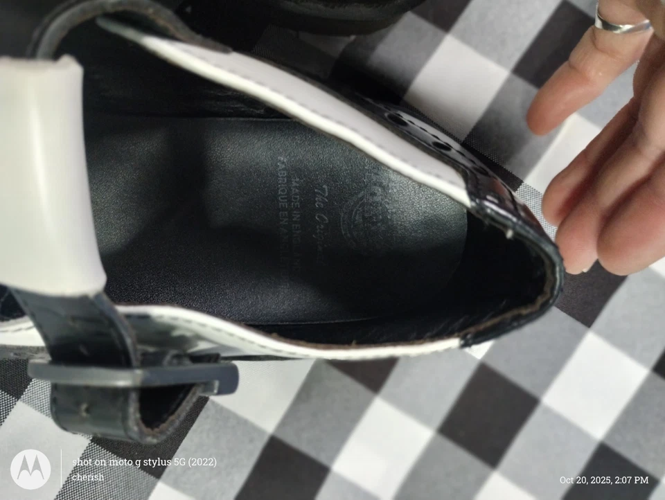 Sapato Oxford Feminino Doctor Martens Sela Tamanho 7 Couro Preto Feito na Inglaterra - Imagem 2 de 3