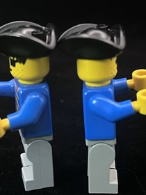 LEGO Pirates Minifigure pi005  Blue Coat 1989 Eyepatch 6279 6285 Barracuda Lot 2
