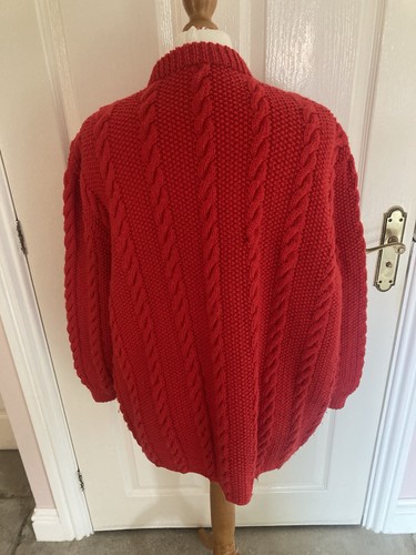 HANDMADE CARDIGAN BRIGHT RED CABLE KNIT UK 12 14 16 18 BUTTON THROUGH JUMPER VGC - Picture 5 of 7