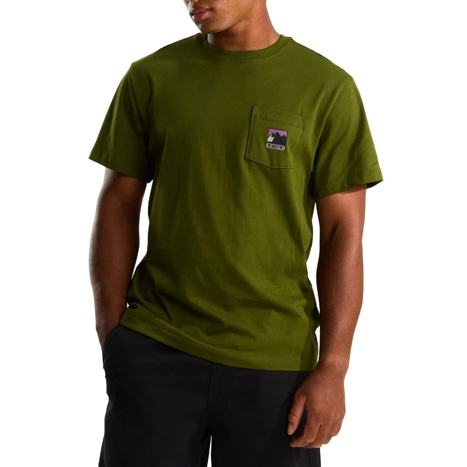 The North Face - Camiseta para hombre con logotipo de montaña relajado, verde código NF0A8GUUBRI - Imagen 1 de 4