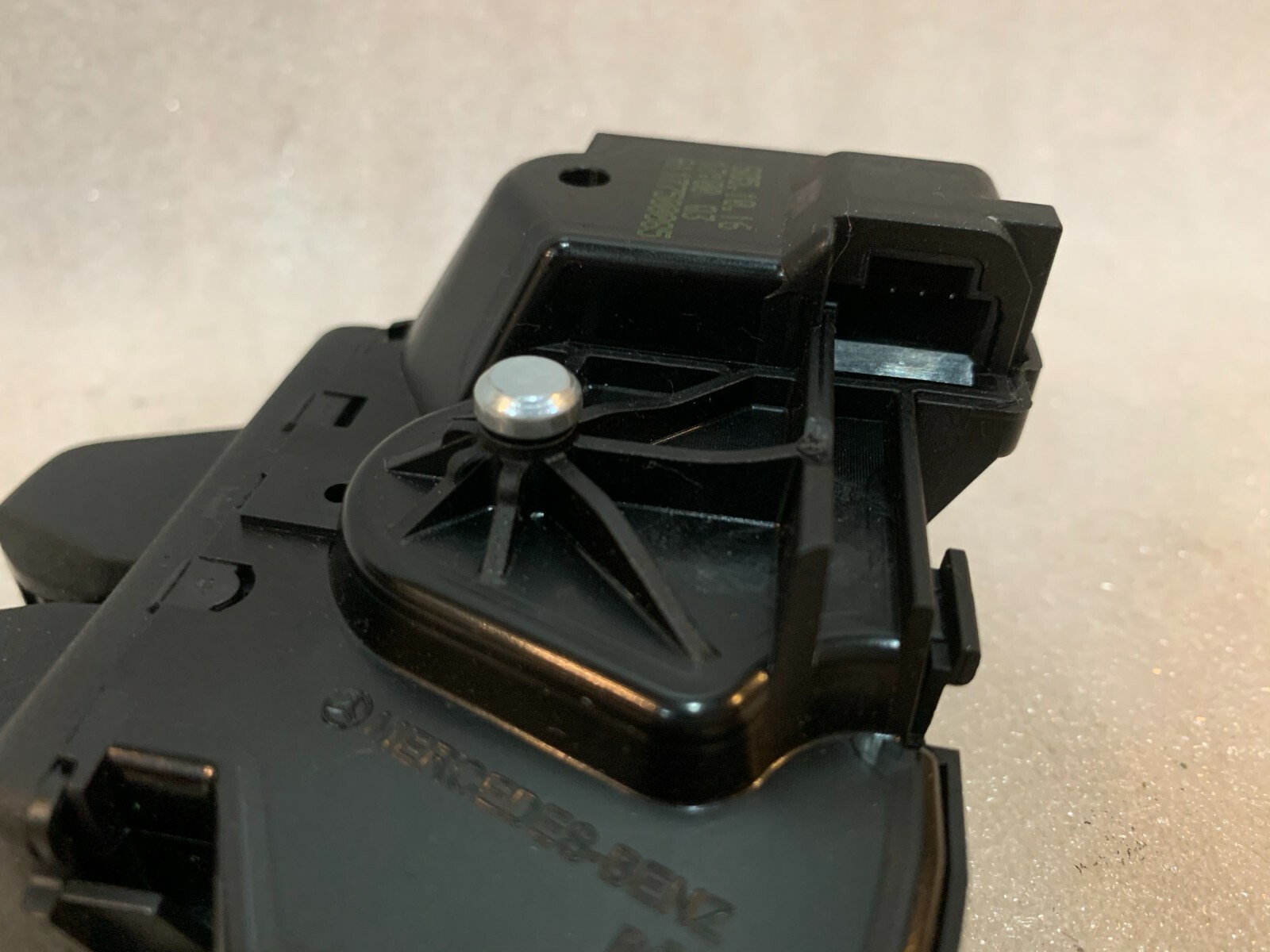 MERCEDES BENZ W205 C200 2016 REAR TRUNK BOOT LID LOCK LATCH A1177500085 1503 eBay