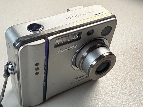 Fujifilm A350 Digital Compact Camera 5MP Point Shoot Silver - Picture 2 of 16