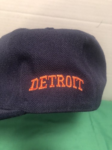 Detroit Tigers City Hunter Fitted Flat Bill Brim Hat 7 5/8" - Picture 3 of 6