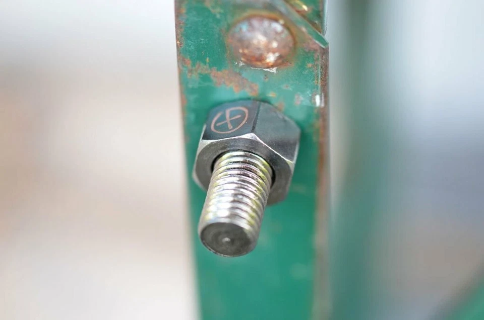 Geocaching Geocache - Vis Magnétique Nano Ville Mico Magnétisme D5 - Photo 4/4