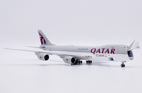 Boeing de carga JC Wings Interactive 1:400 Qatar Airways B747-8F A7-BGA - Imagen 7 de 12