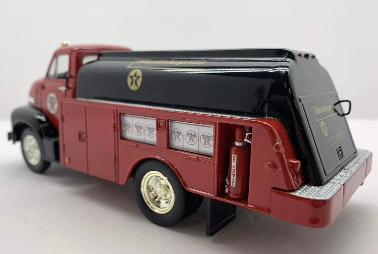 1:34 Scale First Gear 1953 Ford C-600 W/Tanker Texaco Star Enterprise 18-2168. - Image 4 of 4