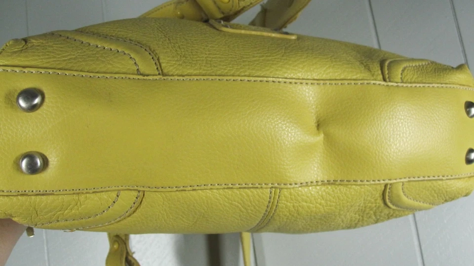 Bolso de Mano The Sak Mantequilla Amarillo Guijarro Cuero Doble Asa Hombro Boho Retro Foto 4 de 4