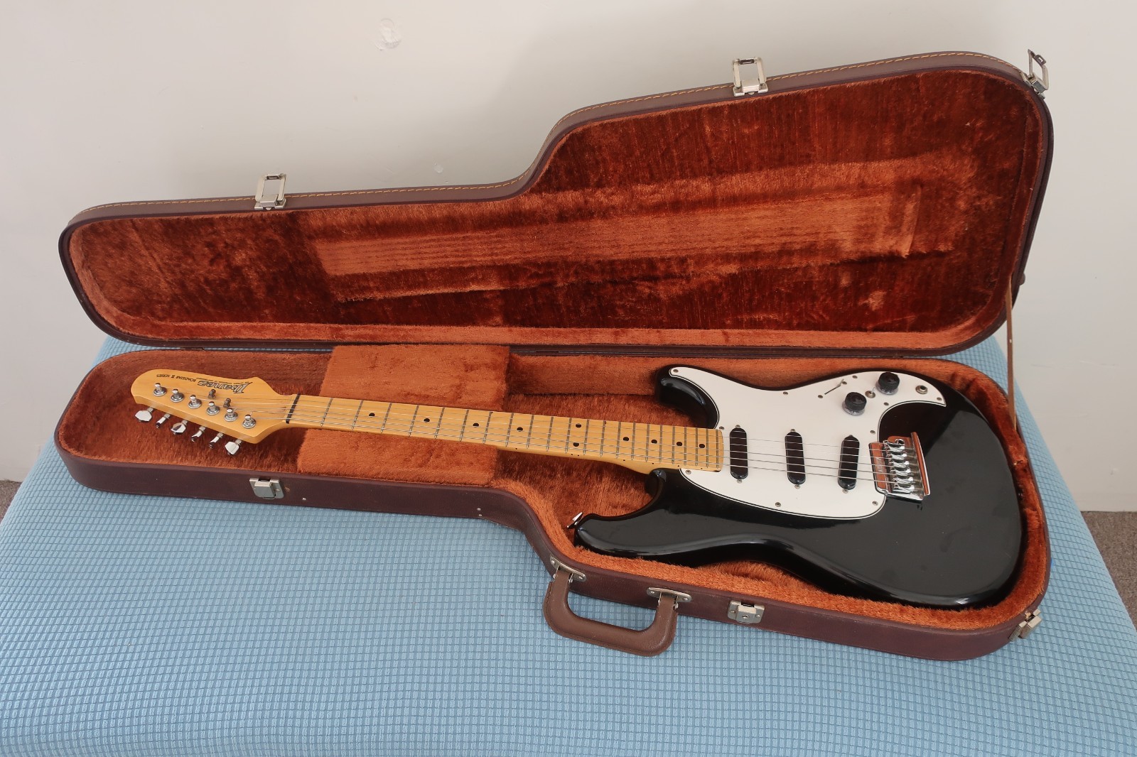 Vintage 1980s Ibanez Guitar Roadstar II Series Black Solid Original Case Whammy
