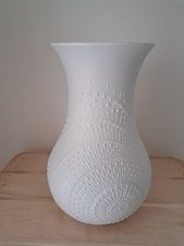  Bisquit-Porzellan-Vase Kaiser-Porzellan Höhe 24,5 cm