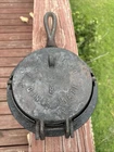 Vintage W Resor & Co Cincinnati #8 Cast Iron Swivel Waffle Maker Early American