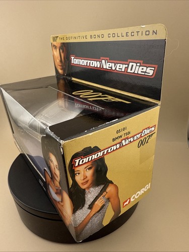 Corgi 1/36 BMW 750i E38 James Bond 007 Tomorrow Never Dies Diecast Model Car - Picture 4 of 12