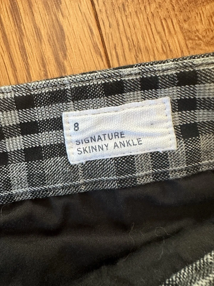 Pantalones Pixie Gap Negros y Grises A Cuadros Ajustados Tobillo Recto  Foto 4 de 4