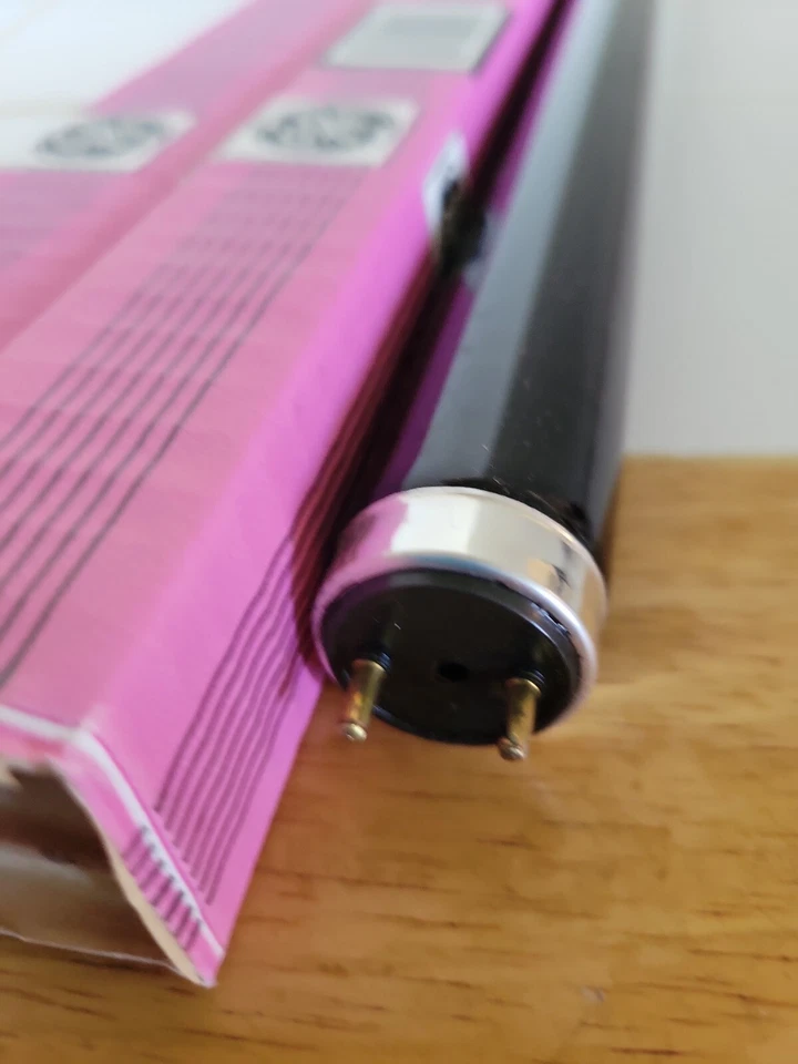 NEW 6 (CASE) NOS GE 18” 15W Black Light Bulbs F15T8/BLB ORIGINAL GE BULBS #35885 - Image 3 of 4