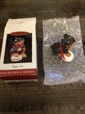 Hallmark Keepsake Ornament Puppy Love