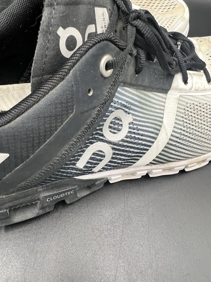On Cloudflow 2.0 Athletic Black White Running Shoes Men display picture 1