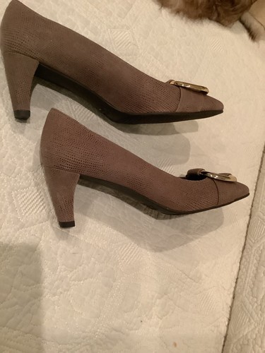 Stuart Weitzman The Tube Textured Goose Bump Nappa Leather Pumps Size 7M New - Picture 4 of 8