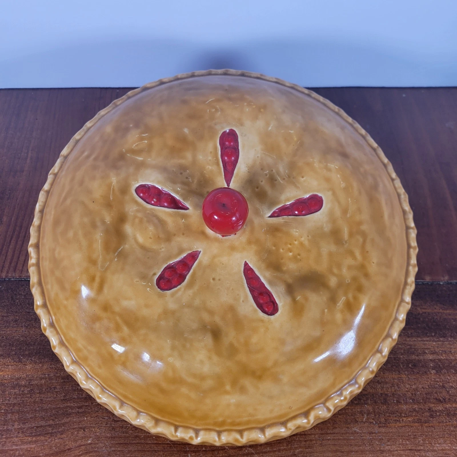 Vintage 1980's Ceramic Cherry Pie Plate Dish W/ Covered Lid.
