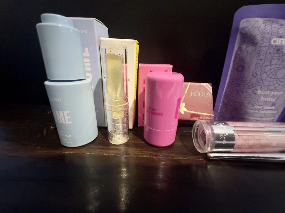 $161 PRESTIGE 8pc TOP BEAUTY BRANDS DEAL! Milk, Amika, Benefit, IT Cos + More! - Image 3 of 4
