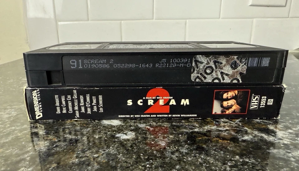 Scream 2 (VHS, 1998) Neve Campbell, Courtney Cox, Drew Barrymore HORROR NICE!! - Image 4 of 4