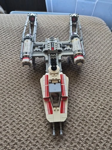 LEGO Star Wars: Resistance Y-Wing Starfighter (75249) Poe Dameron