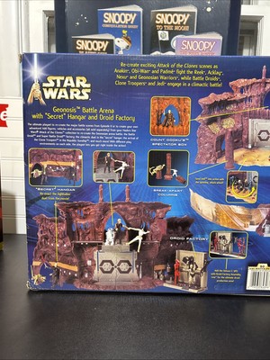 Hasbro Star Wars Attack of The Clones Geonosis Battle Arena