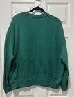 Women’s Disney Tis The Season Mickey and Minnie Sweatshirt Green Sz Lg Preowned — photo 3