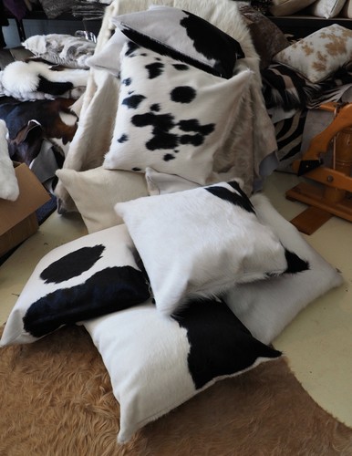 NATURAL BLACK & WHITE DOUBLE SIDED 50CM SQ SINGLE PANEL COWHIDE CUSHION COVER - Picture 7 of 7
