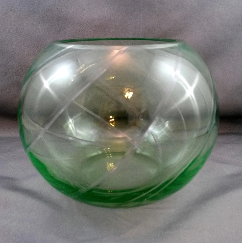 Light Green Cut to Clear Crystal Rose Bowl  6in Votive Tea Light - Image 3 of 4