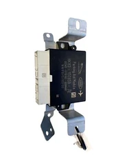 2018 - 2020 RANGE ROVER VELAR L560 OEM PARKING ASSIST CONTROL MODULE W/ BRACKET