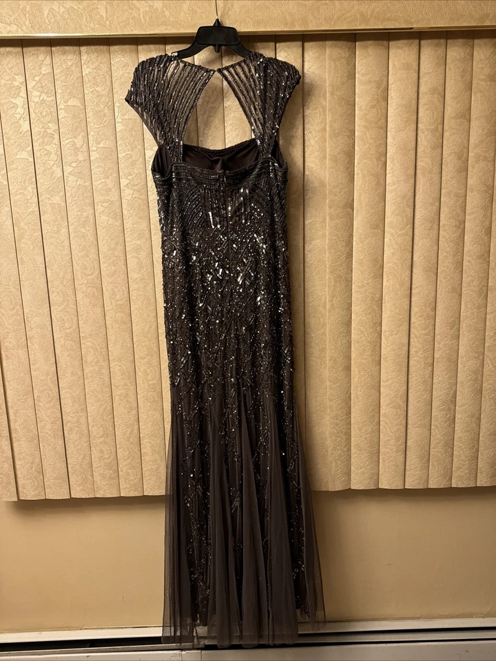 Vestido de noche Adrianna Papell Gunmetal talla 18 Foto 2 de 2