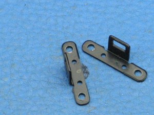 Verschlusshaken Displaydeckel  Asus A8J Notebook 10070460-24190