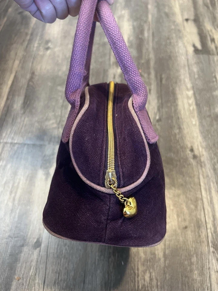 Victoria’s Secret Vintage Y2K Púrpura Terciopelo Bolso Dorado Corazón Glamour Mini Bolso Foto 3 de 4