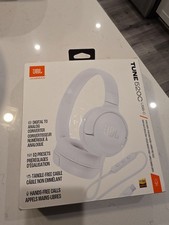 JBL by Harman Tune 520C Wireless Bluetooth Wired USB C Cable Headphones