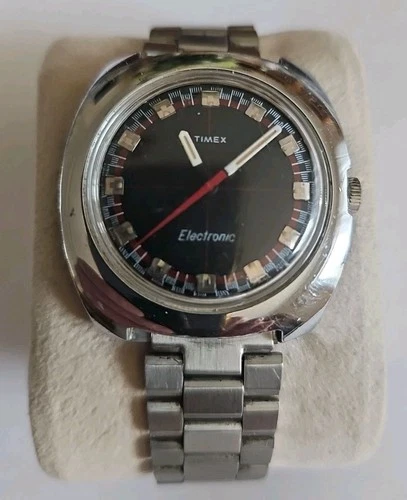 Vintage Men's 1970s Timex Electronic Wrist Watch For Repair