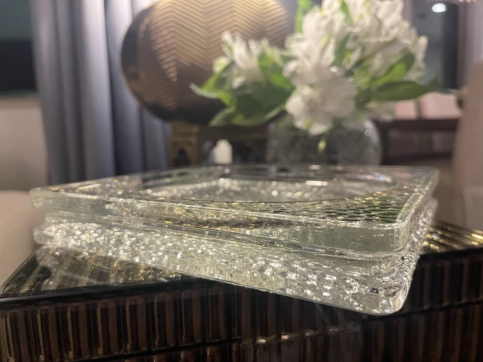 Escritorio de vidrio moderno Mid-Century ordenado, Catchall Bowl Nevada - Le Corbusier Foto 3 de 4