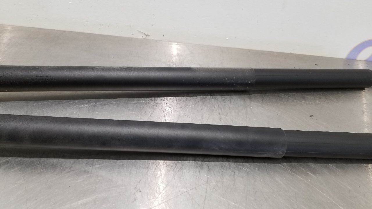 Maserati Grecale Trofeo 2023 Rear Strut assemblies Set