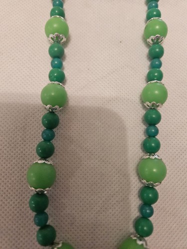 Vintage Green and Silver Filagree Bead Necklace 23 Inch Spring Ring Clasp - Picture 7 of 18
