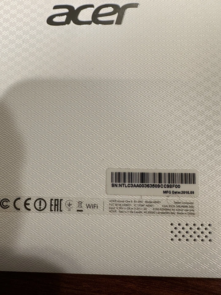 Acer Iconia One 8 Tablet Pc B1-850 16Gb Wi-Fi   8-inch Screen (White) Plus Xtras - Image 3 of 4