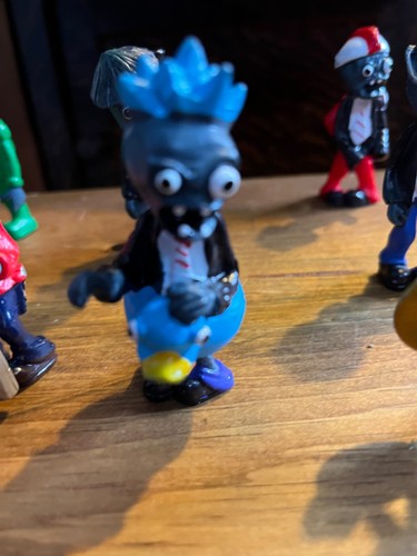 Plants vs. Zombies PVC Toy Lot - 11 Figures 2-4 inch - Foto 2 di 8