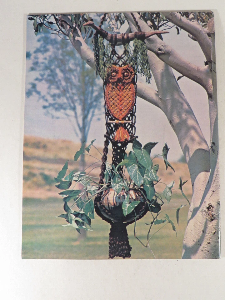 Vintage Macrame' Booklet Macrame' Forms and Figures by Lynne Tucker LL101 - Image 3 of 3