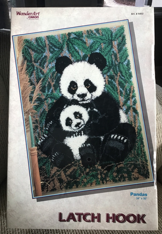 BIG 34x50" Mom & baby PANDA WonderArt rug / wall hanging latch hook KIT grandmom