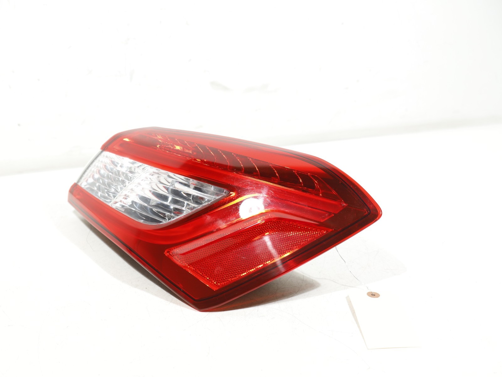 2014-2020 MASERATI Ghibli M157 Rear RIGHT Outer Quarter Taillight Taillamp OEM