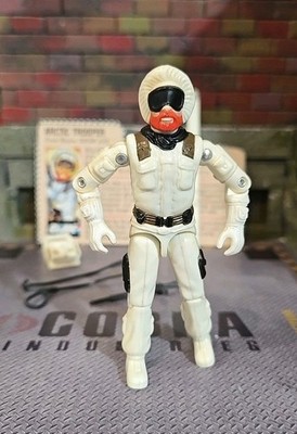 GI JOE ~ 1983 SNOW JOB ~ EXCELLENT BEARD !! ~  100% COMPLETE & FILE CARD